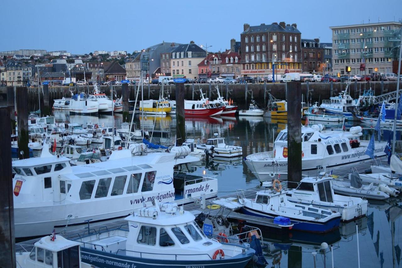 Toutes Voiles Dehors - Vue Mer & Chateau - Cosy ดิเอป ภายนอก รูปภาพ